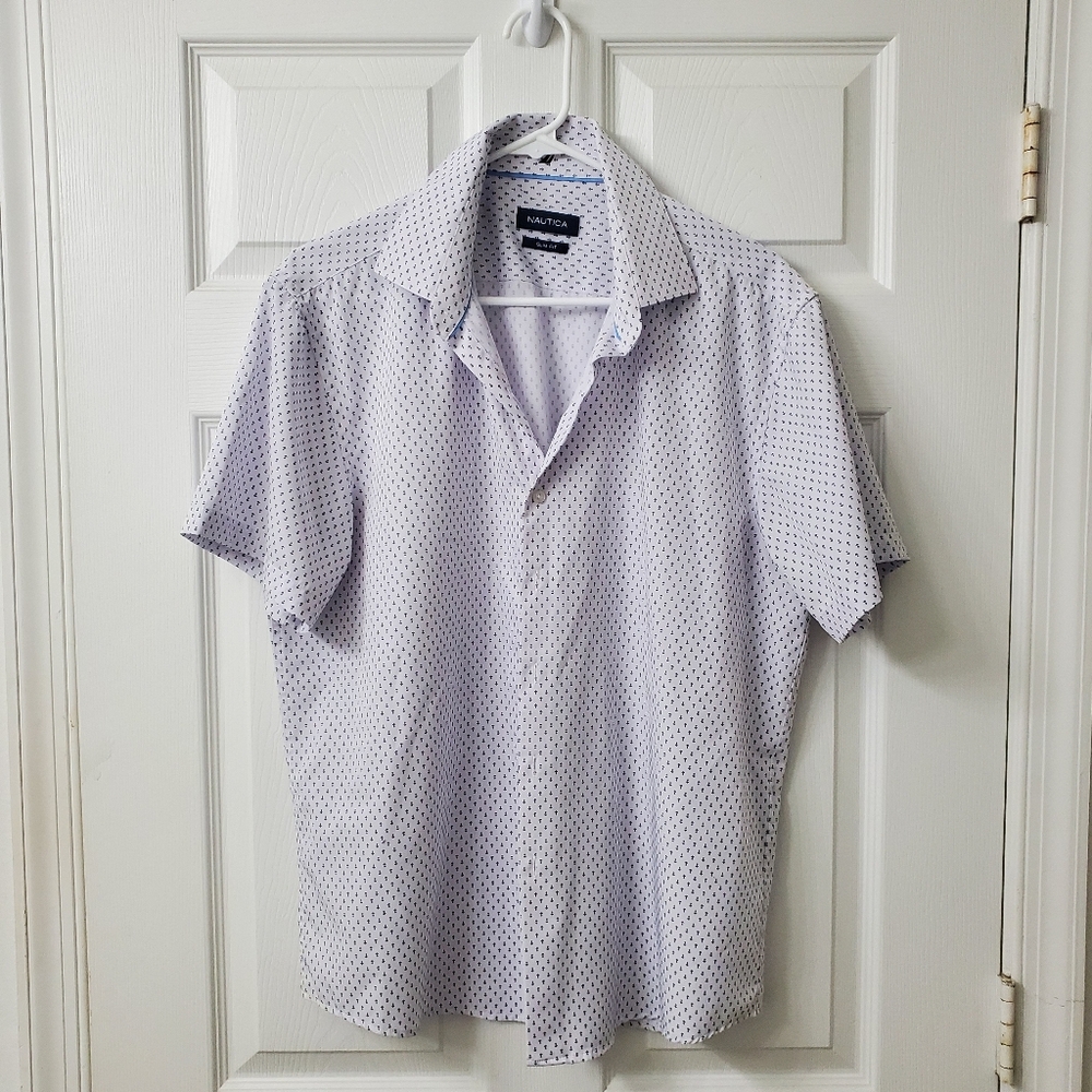 Nautica Men's White and Blue Patterned Short Sleeve Collard Shirt Large